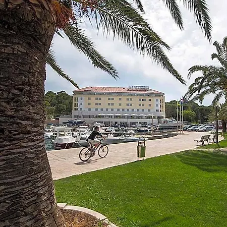 Отель Miramare
