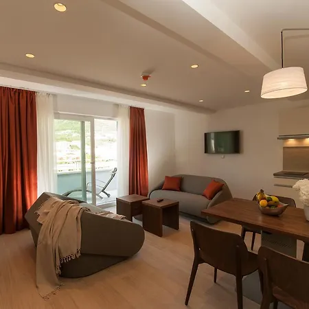 Miramare فندق 4*